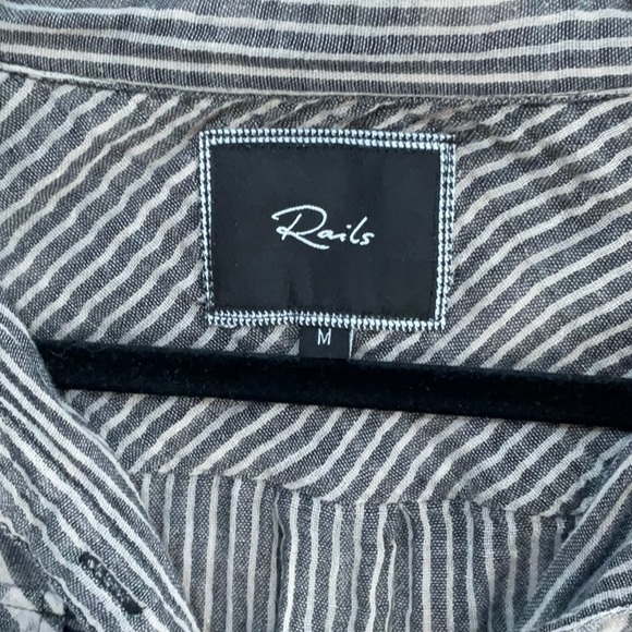 Rails button down top - Picture 2 of 6